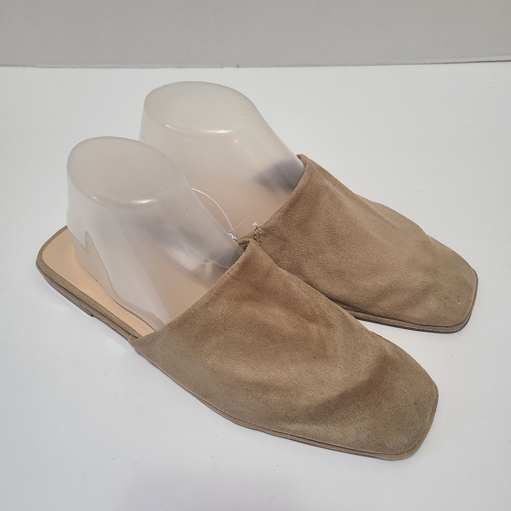 Banana Republic Soft Mule Squared Toe Flat Slip-On NWT Size‎ 9